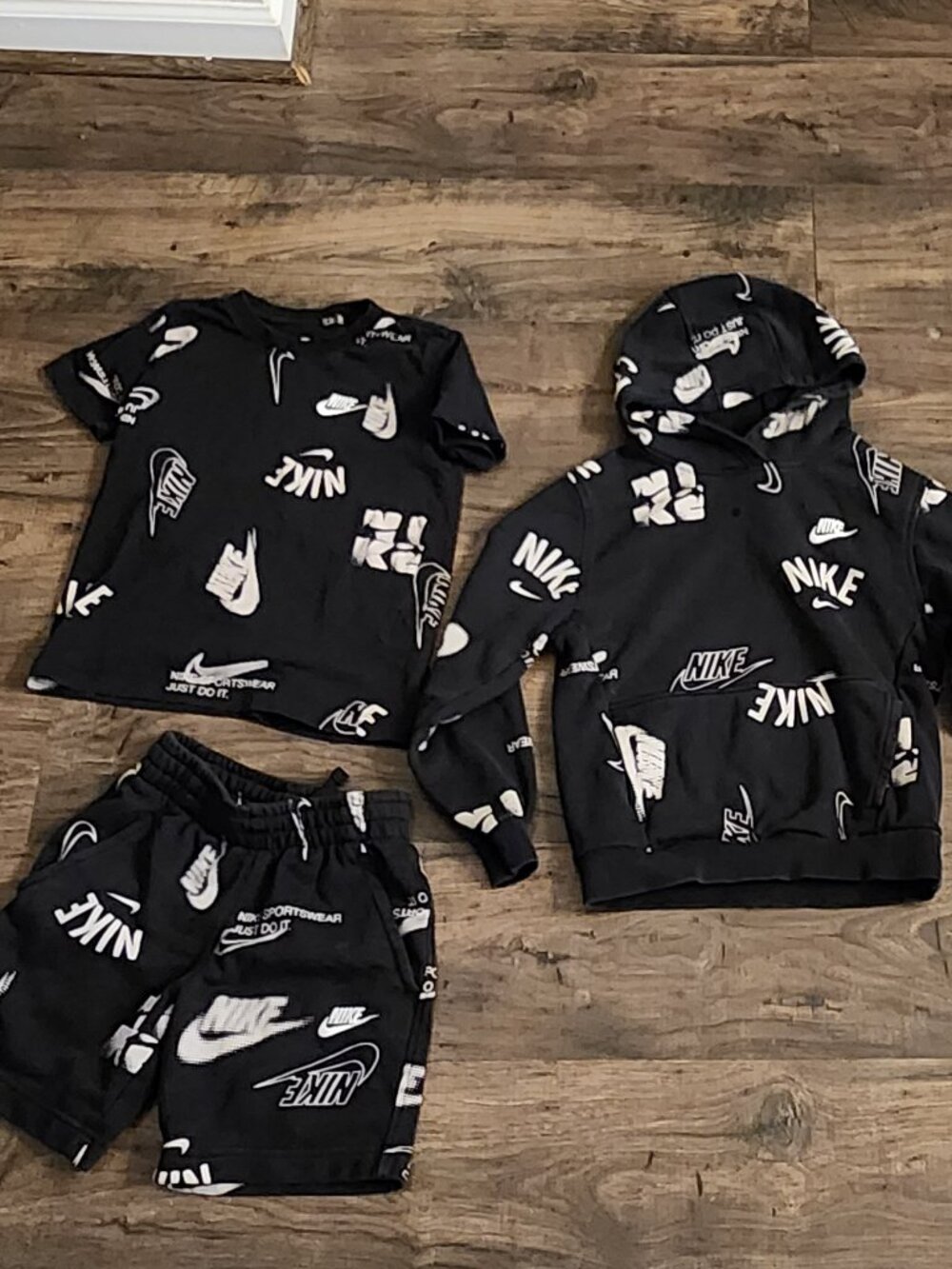 Boys Nike Tee, Shorts and Hoodie Set